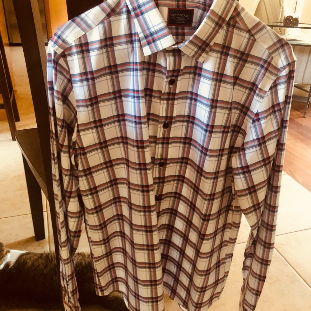 Untuckit shirt - never worn!